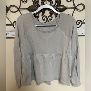 SO Sand Colored Tiered Sweater, Size Small